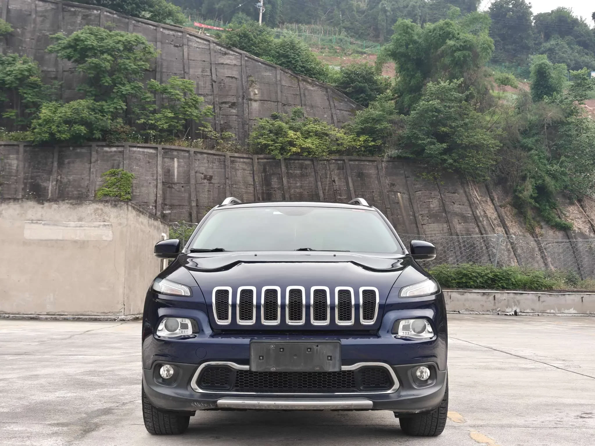 Jeep Cherokee  из Китая