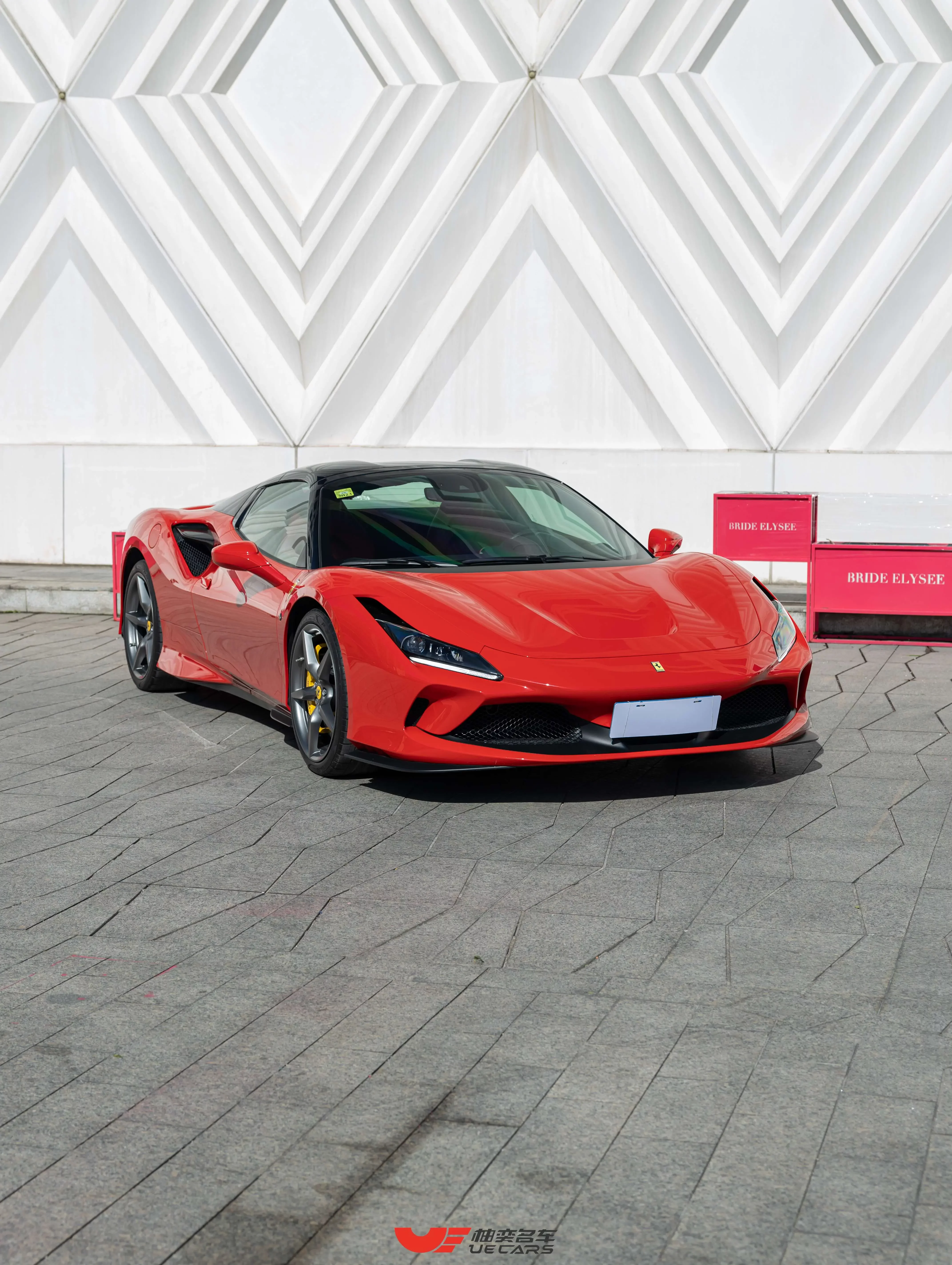 Ferrari F8