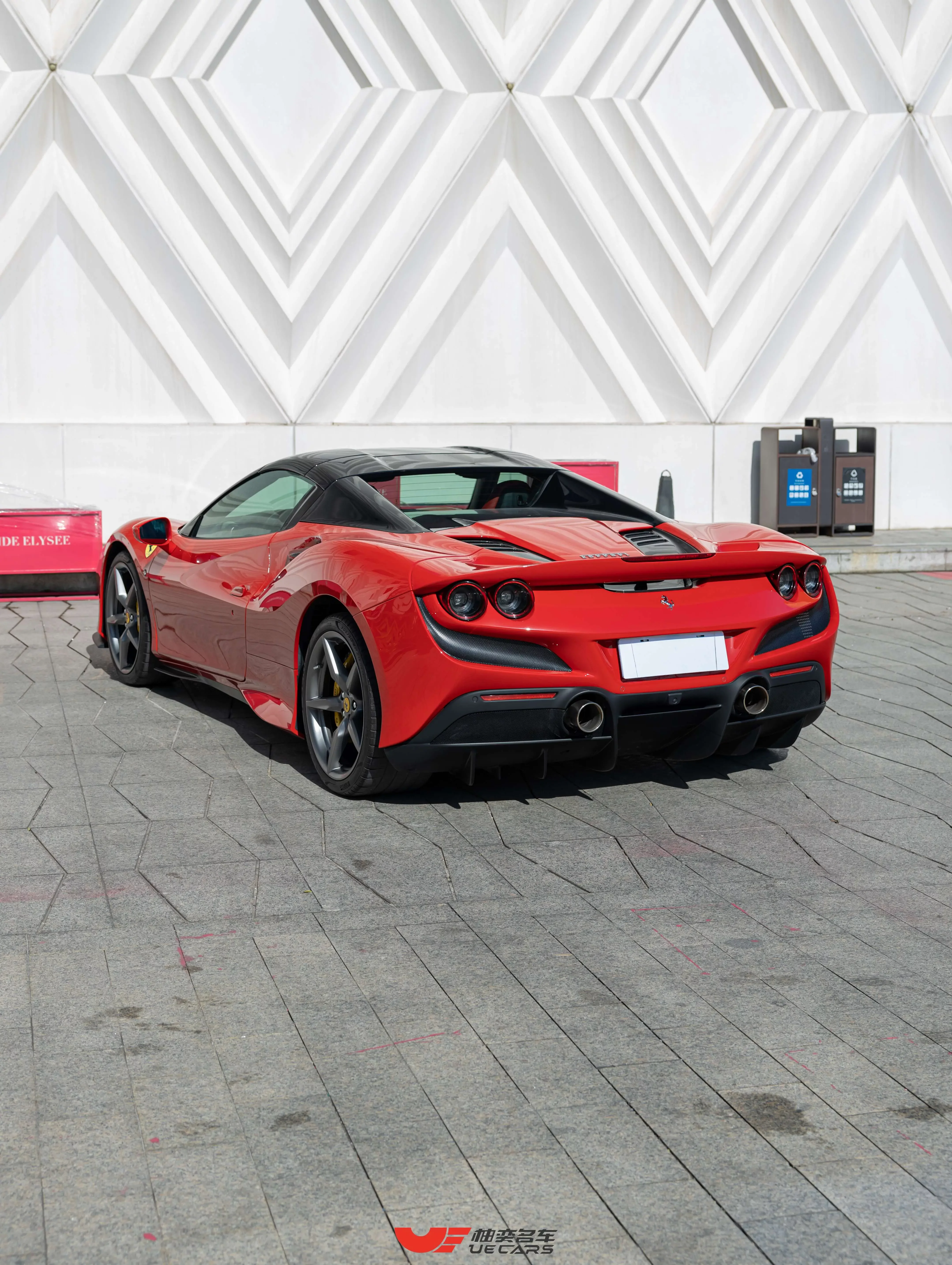 Ferrari F8