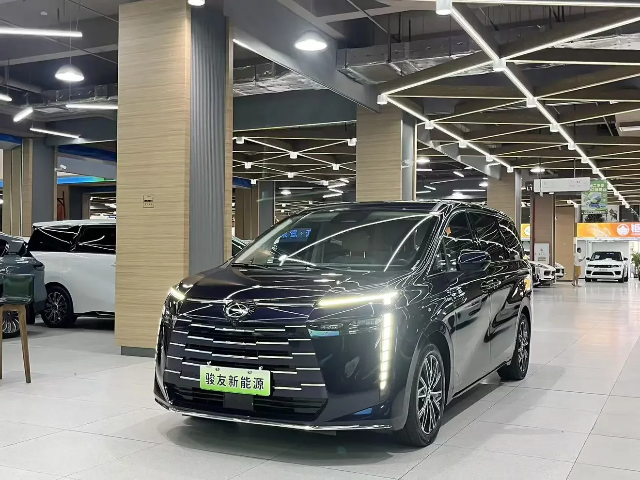 GAC Trumpchi E8 PHEV  из Китая
