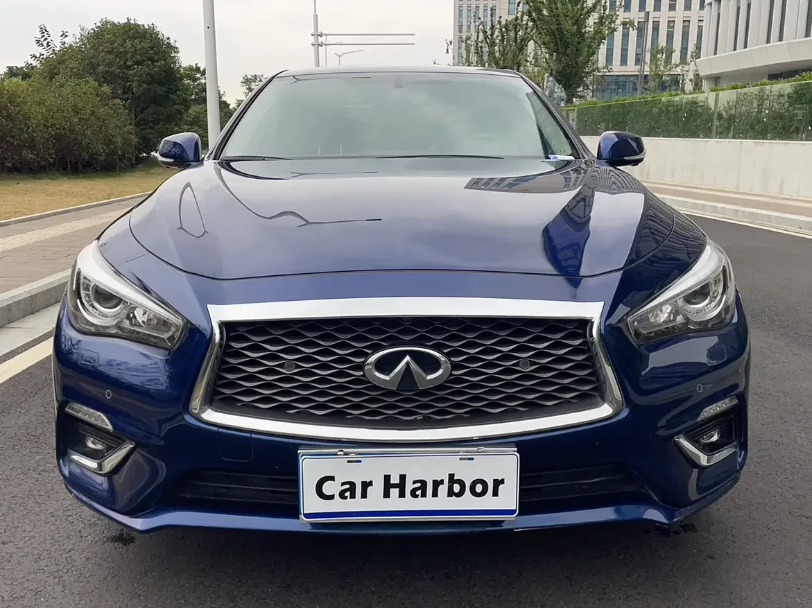 Infiniti Q50L