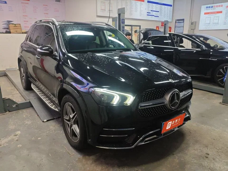 Mercedes-Benz GLE (Imported)