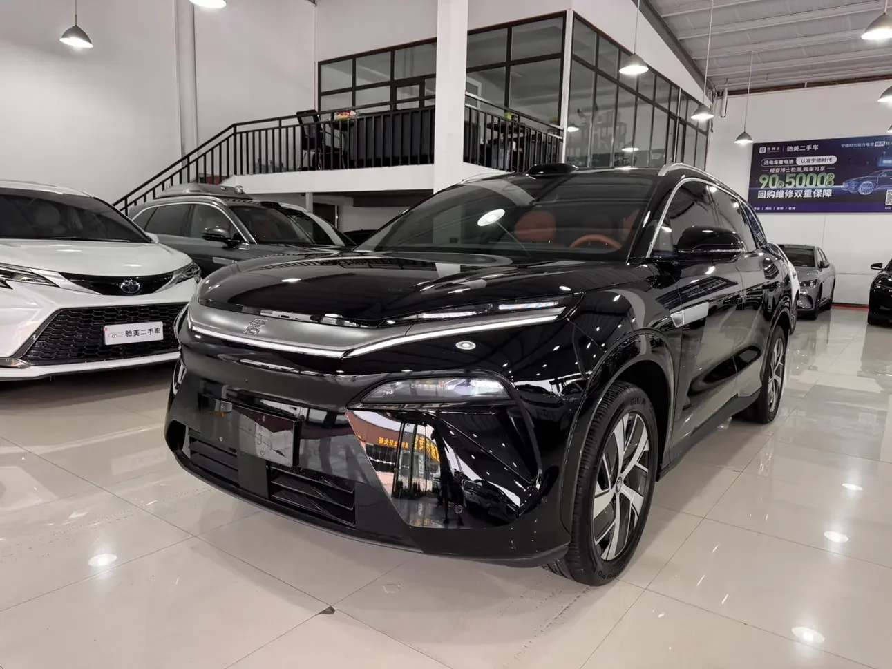 BYD Tang L EV