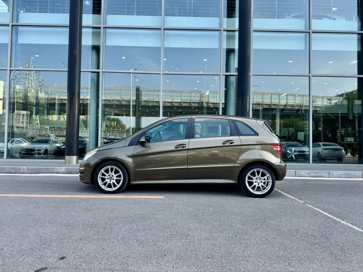 Mercedes-Benz B Class