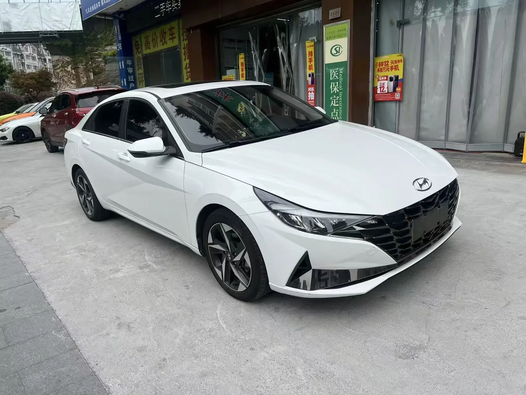 Hyundai Elantra