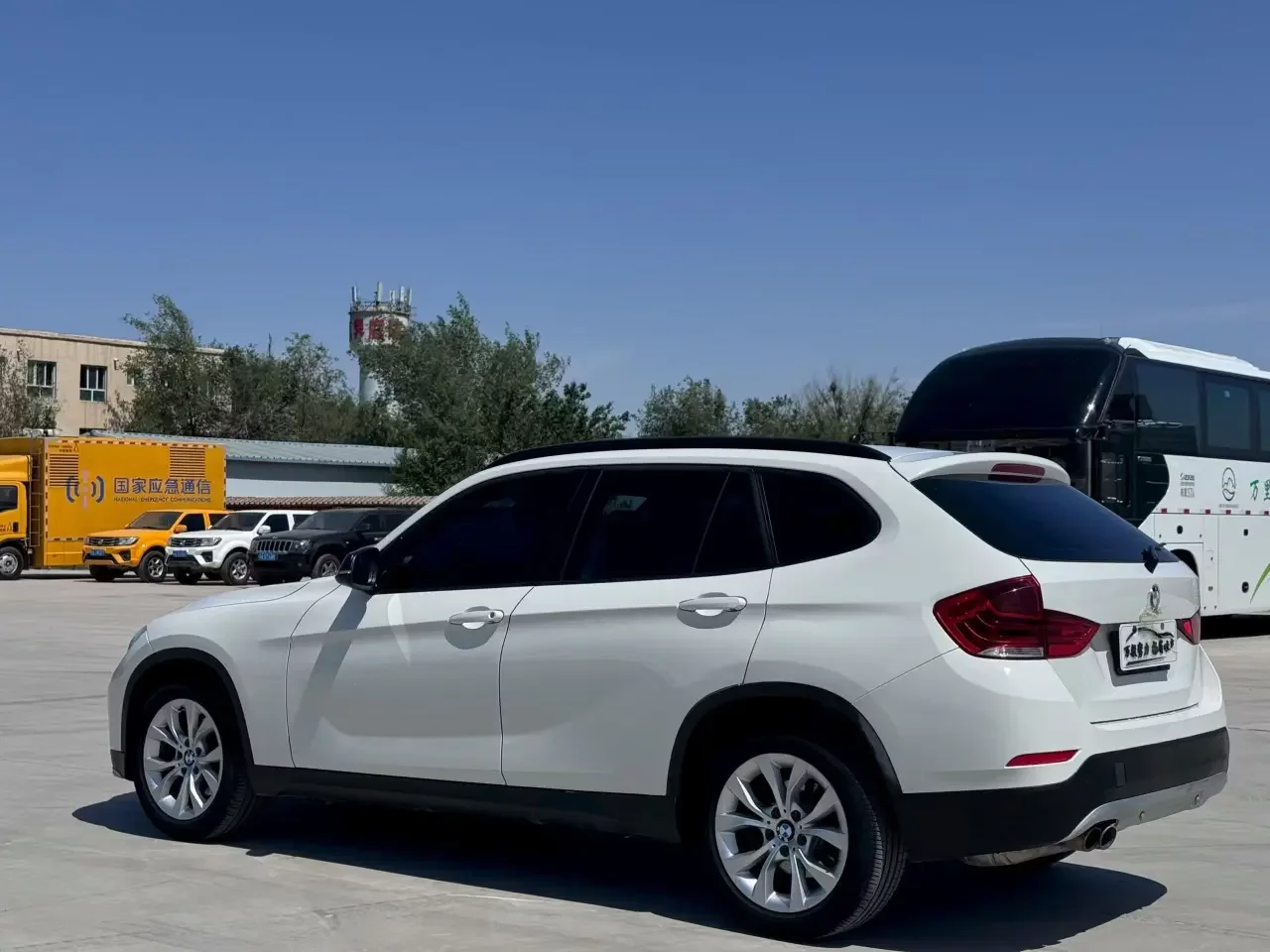BMW X1