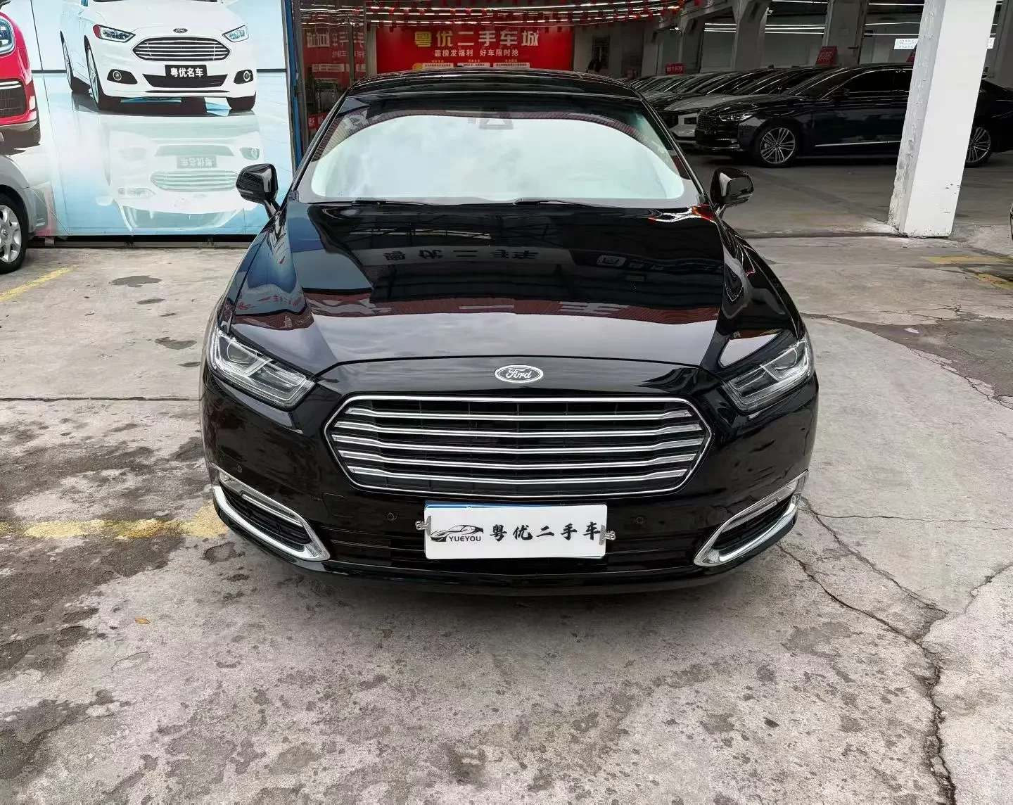 Ford Taurus