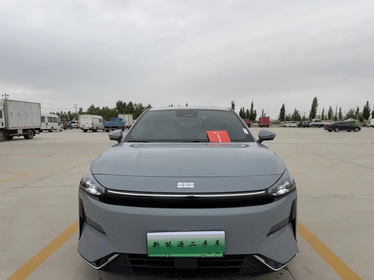 Geely Galaxy L6