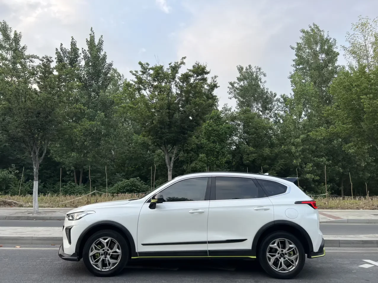 Haval Harvard Red Rabbit
