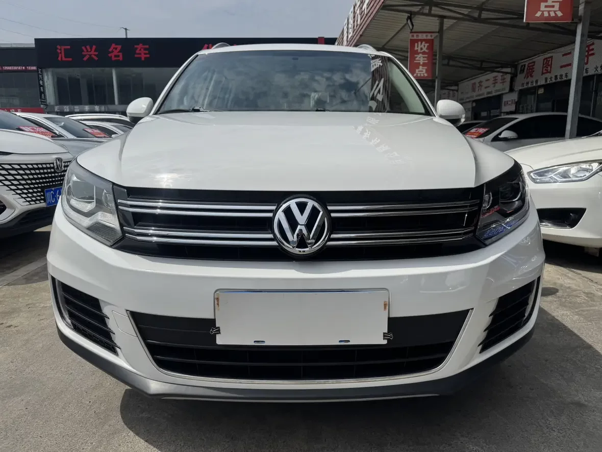 Volkswagen Tiguan (Tharu)