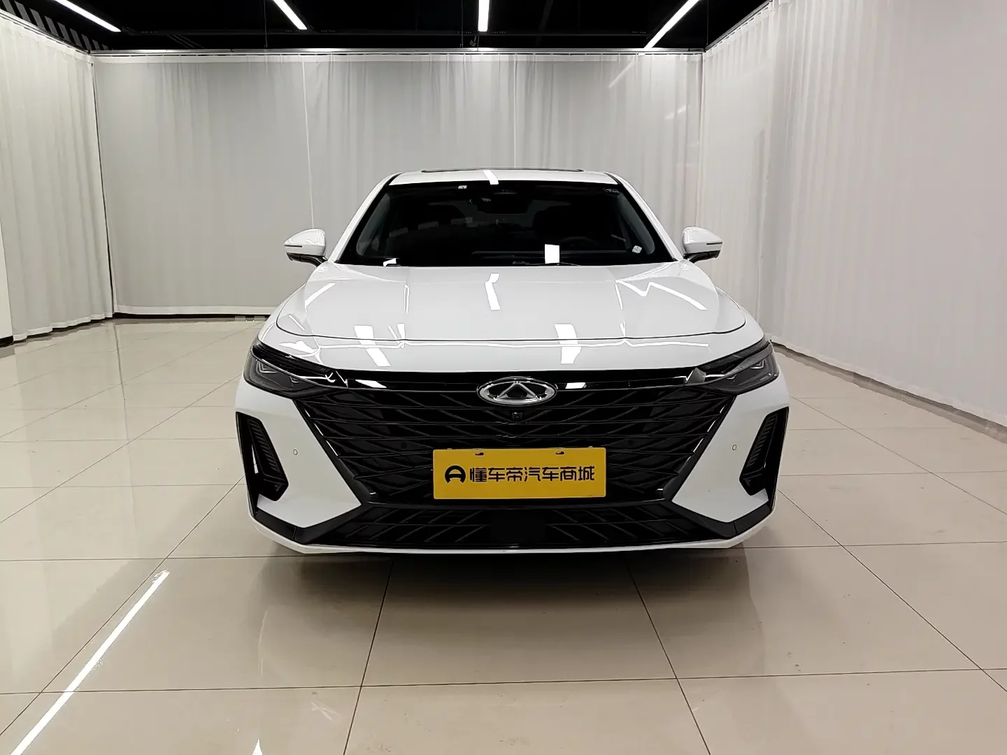Chery Arrizo 8