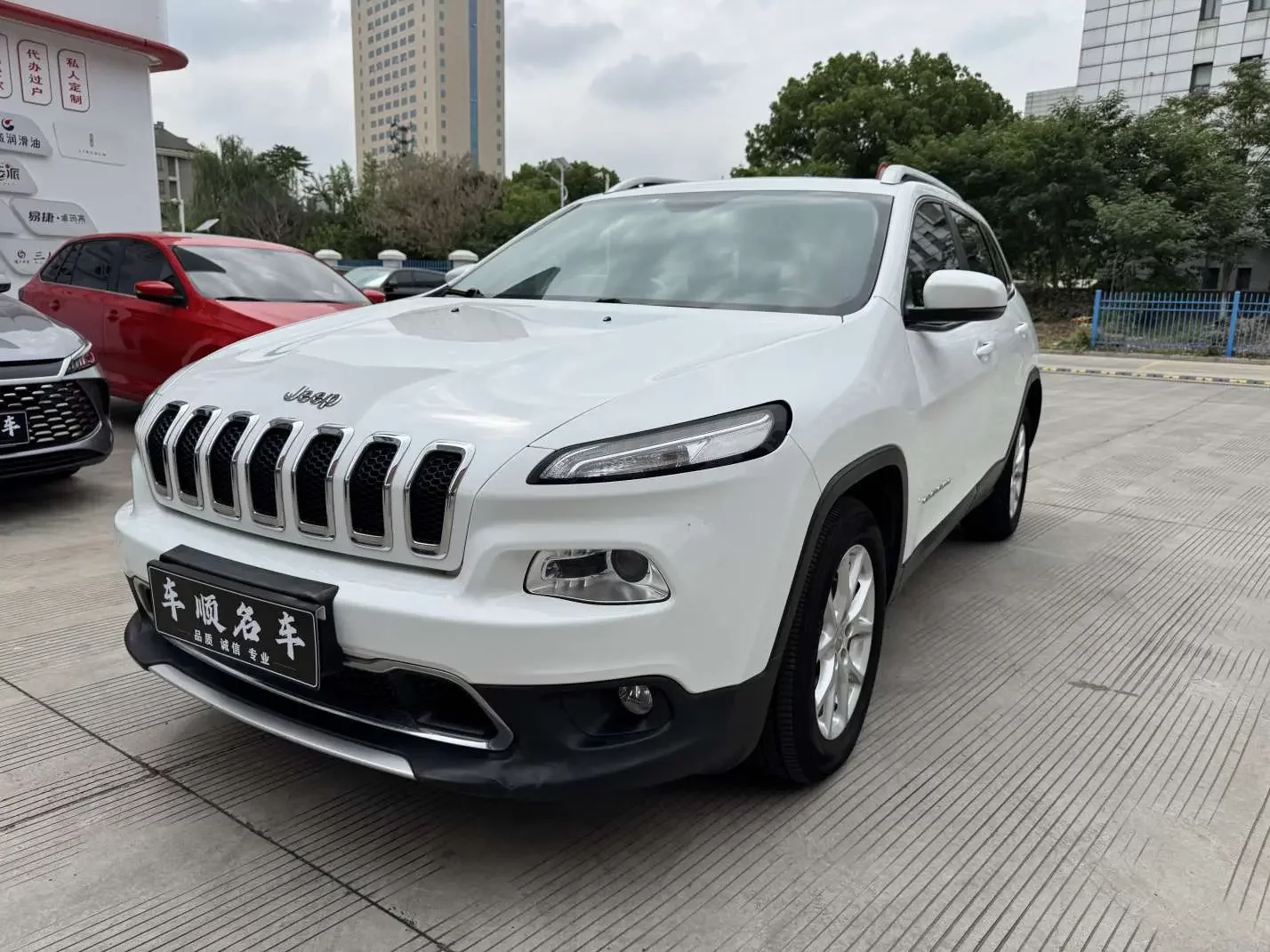 Jeep Cherokee  из Китая
