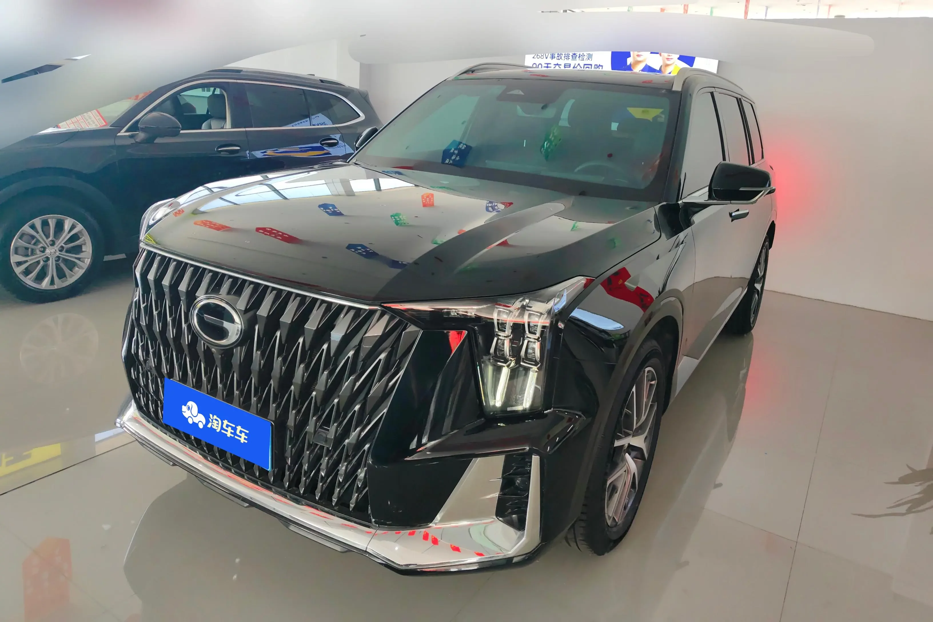 GAC Trumpchi GS8  из Китая