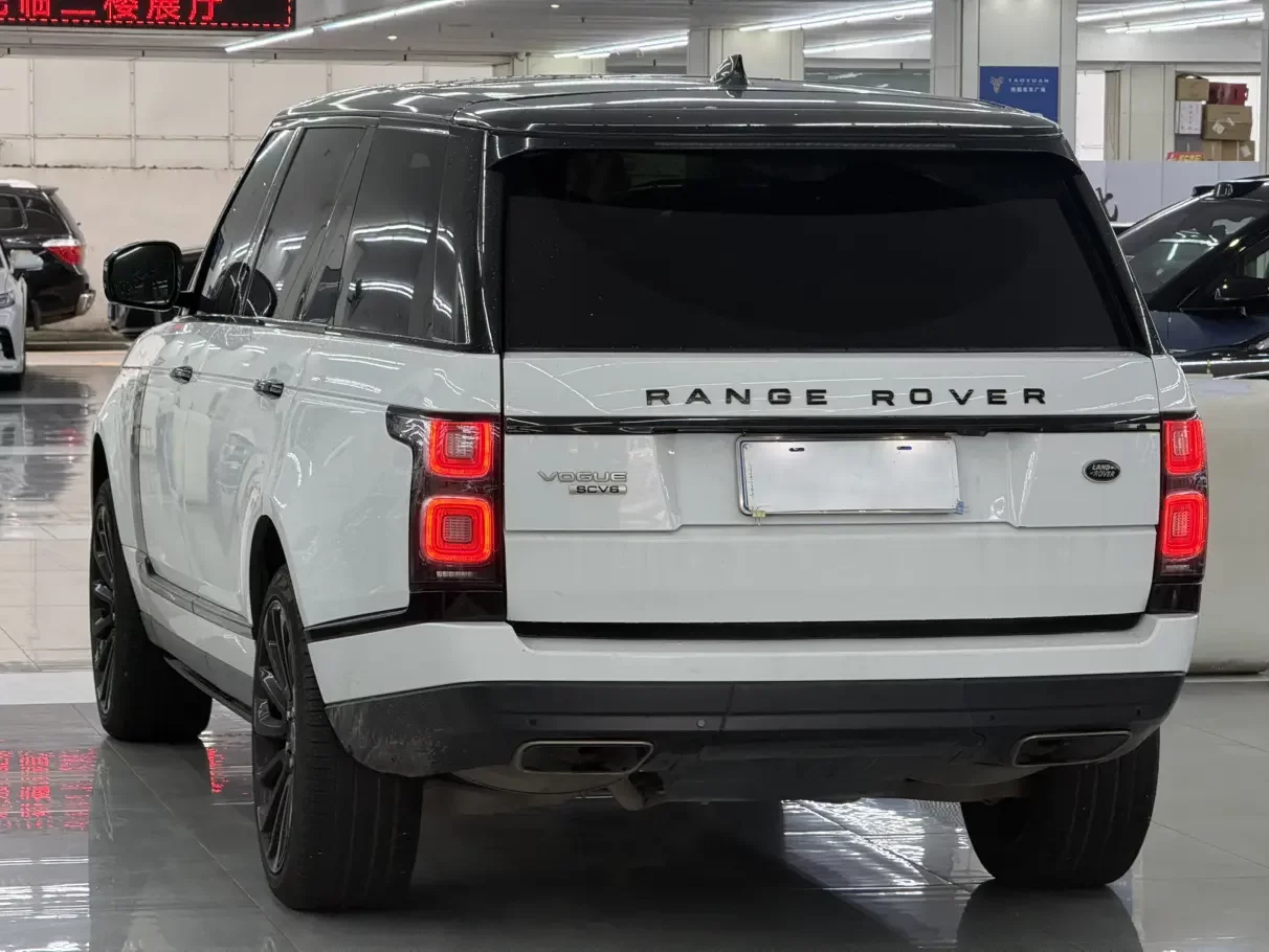 Land Rover range rover