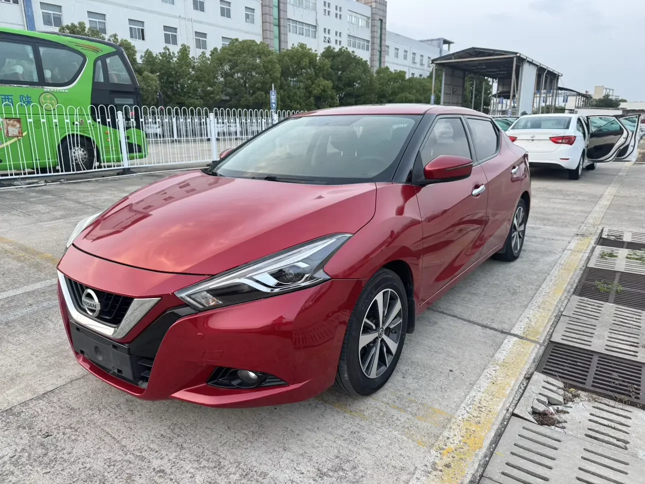 Nissan bluebird  из Китая
