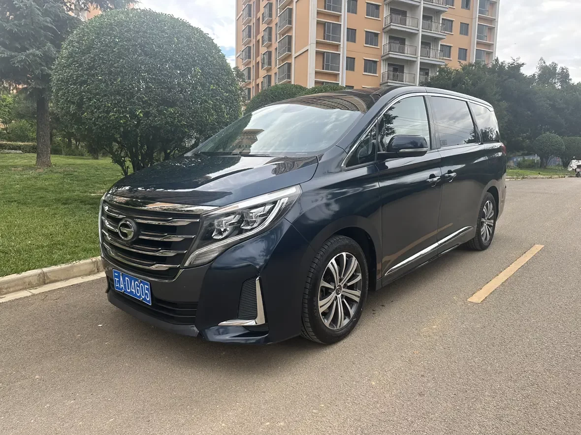 GAC Trumpchi M8  из Китая