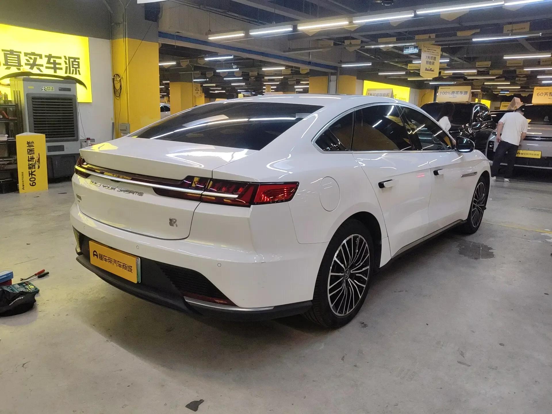 BYD Han EV