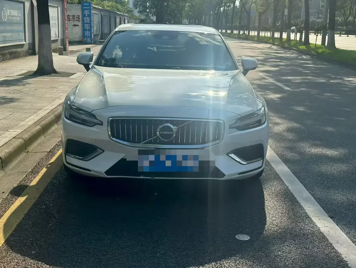 Volvo S60