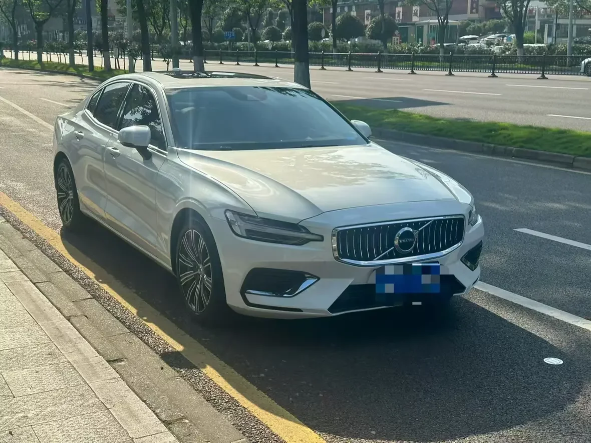 Volvo S60