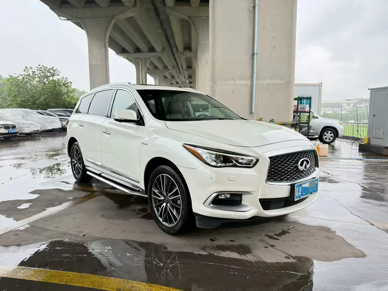 Infiniti QX60