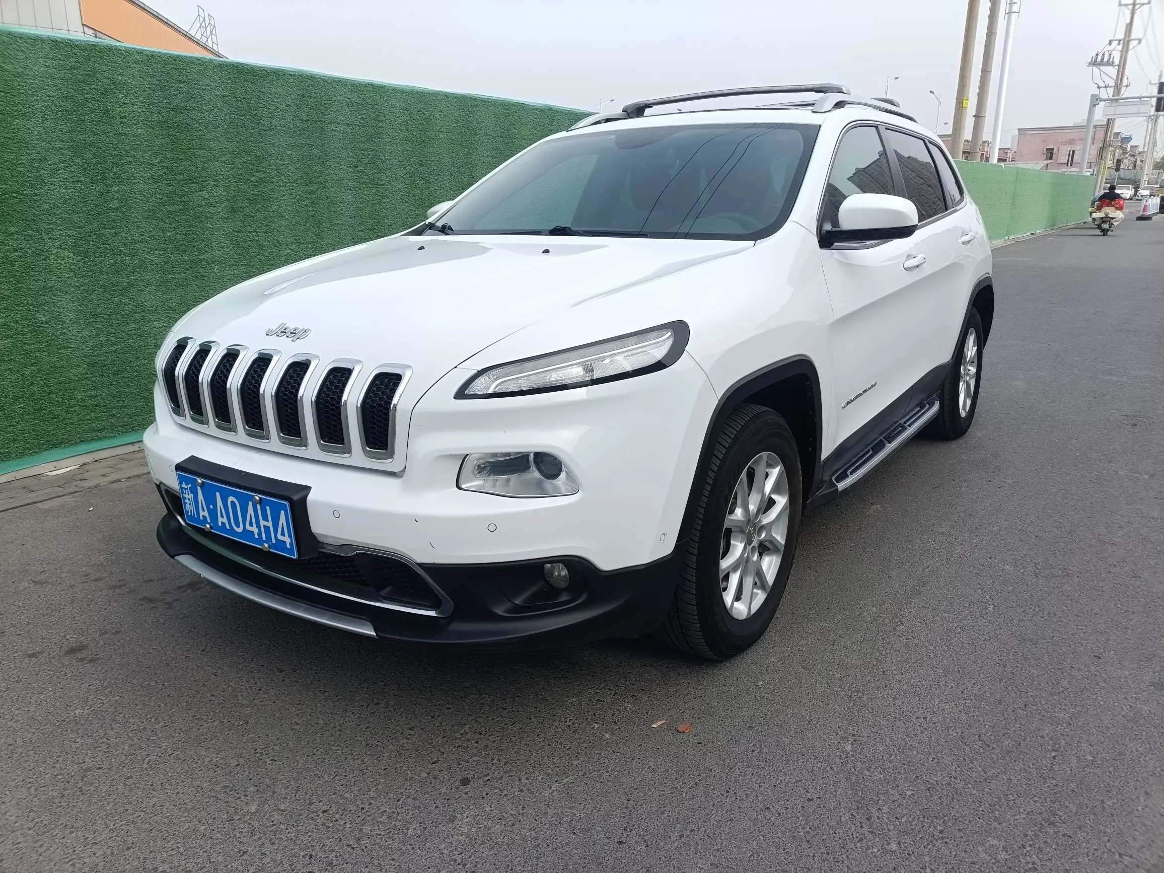 Jeep Cherokee  из Китая