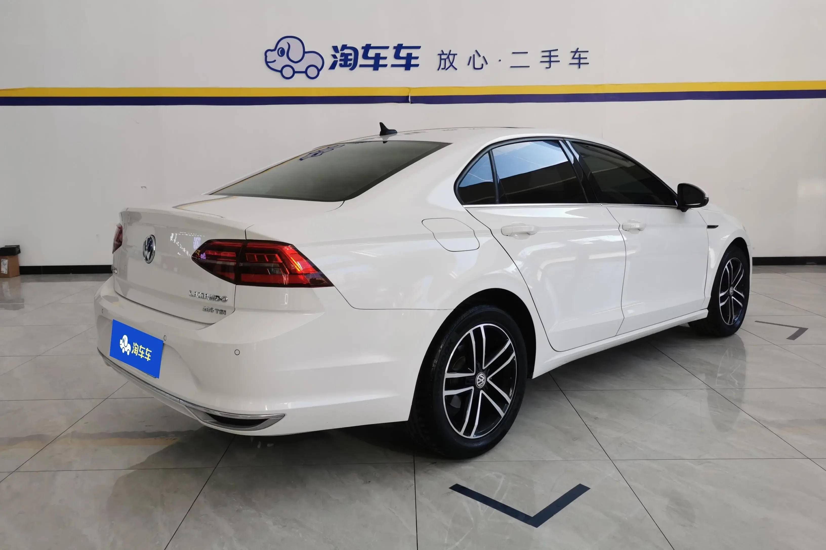 Volkswagen Lamando