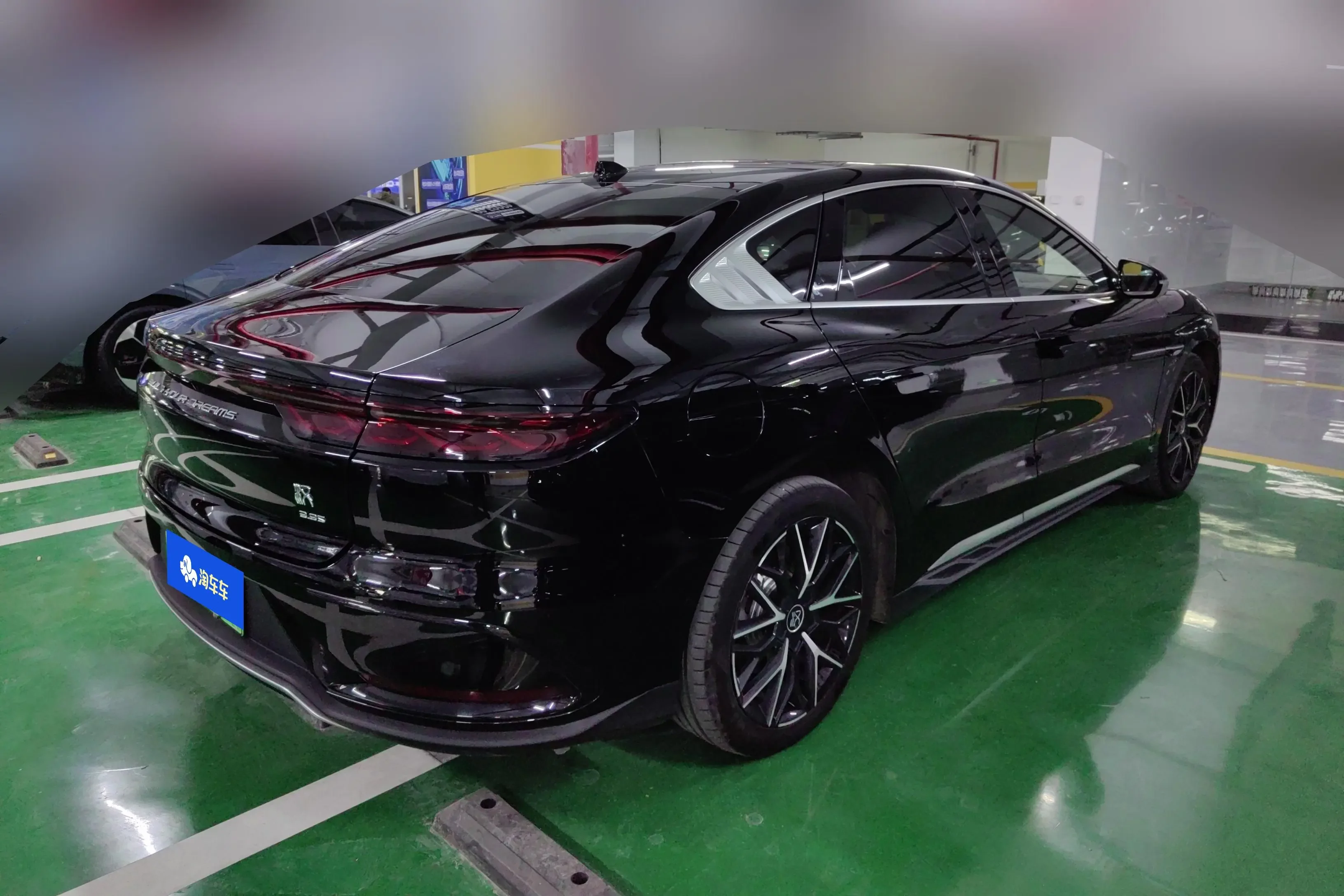BYD Han EV