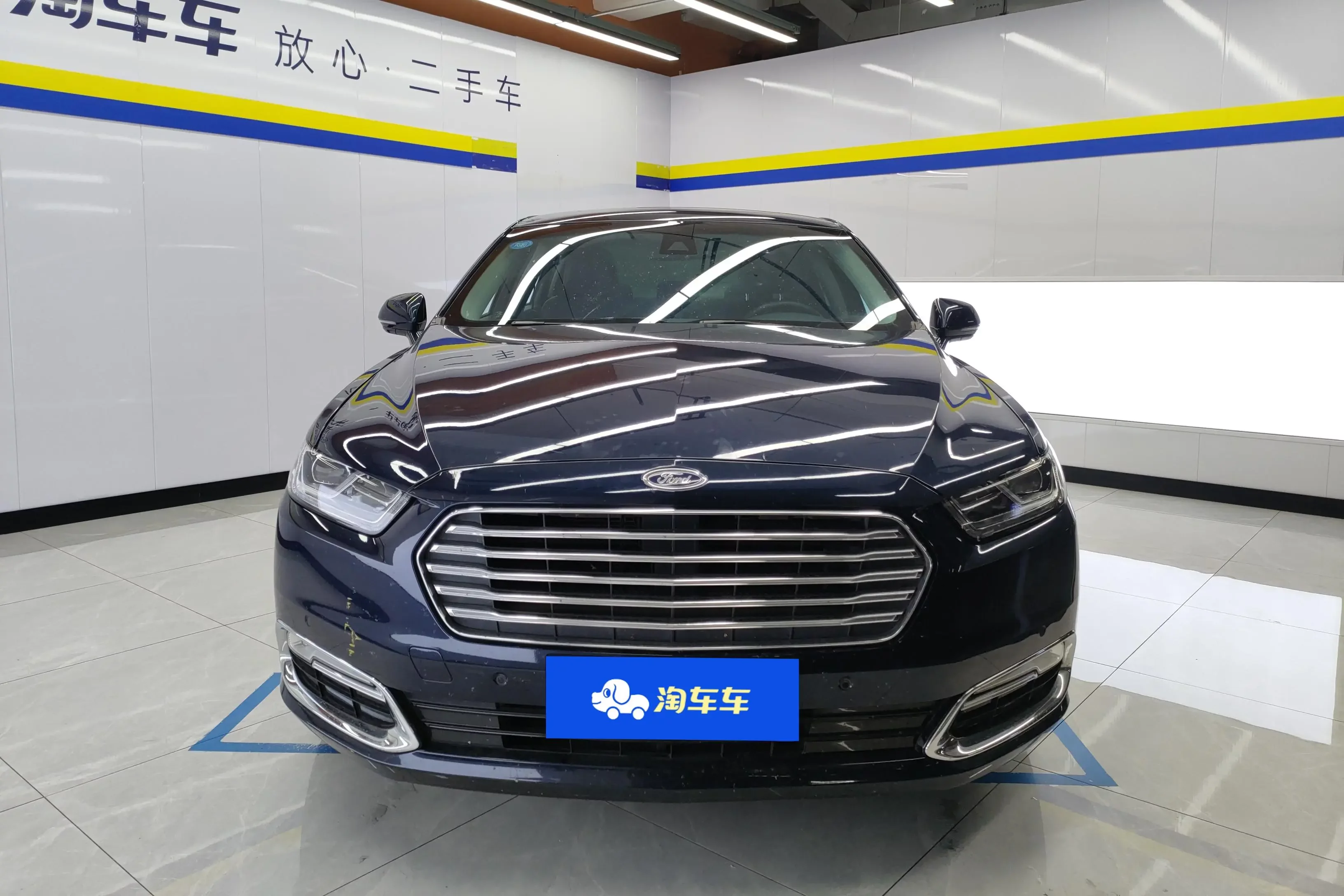 Ford Taurus