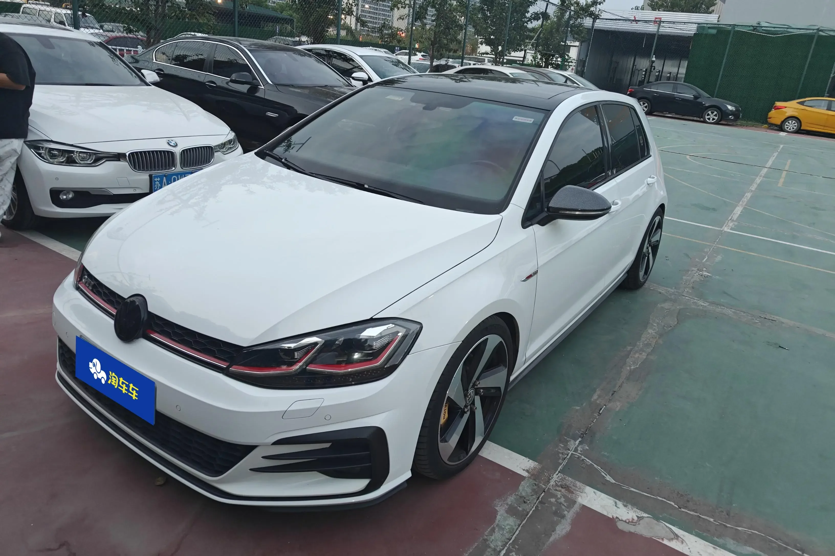 Volkswagen Golf GTI  из Китая