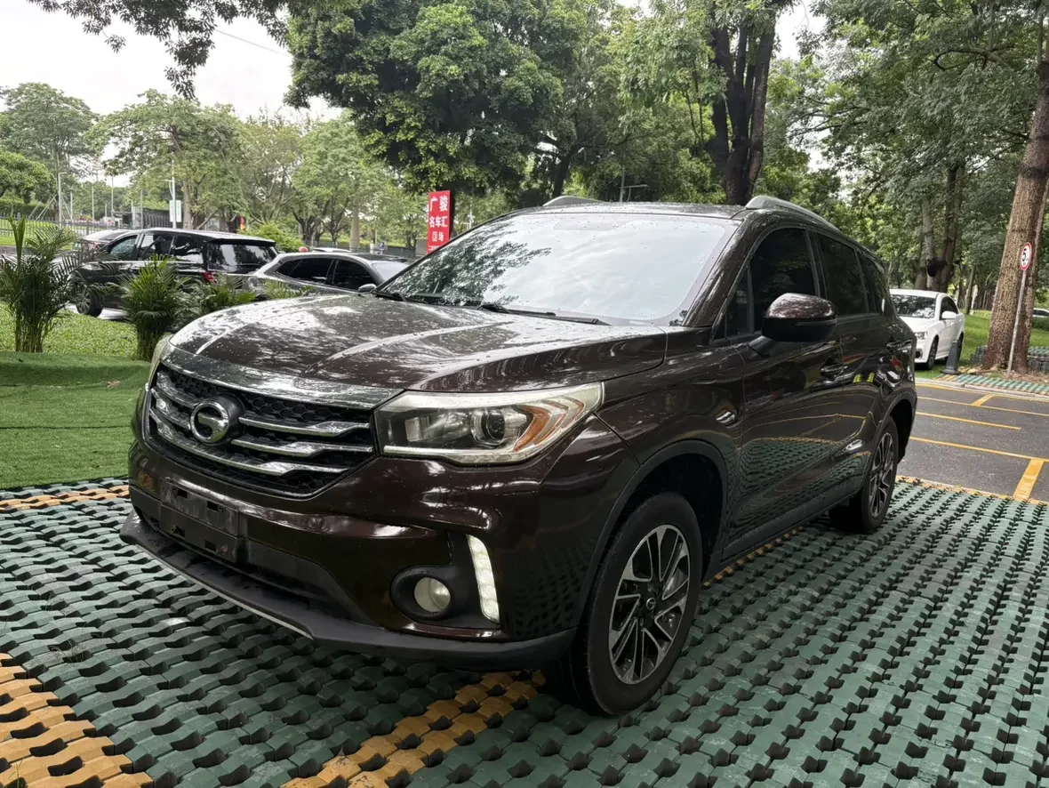 GAC Trumpchi GS4  из Китая