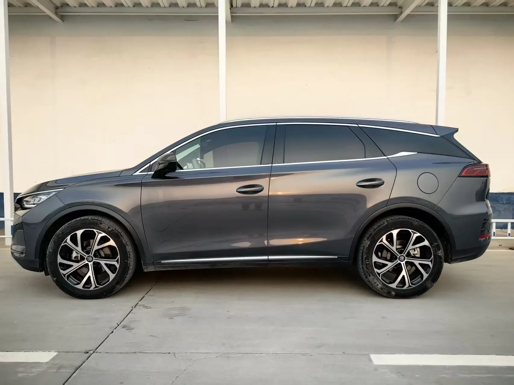 BYD Tang DM