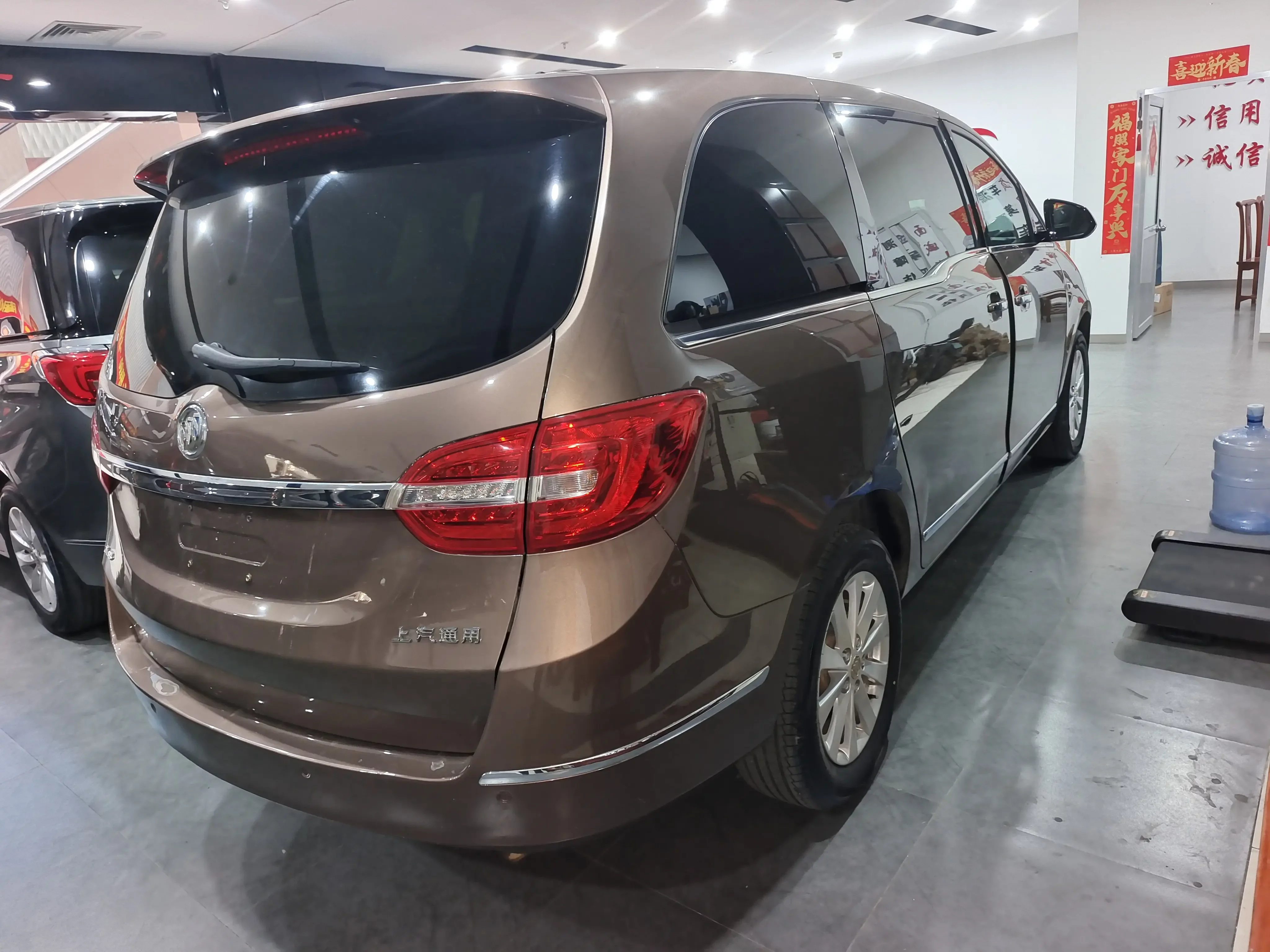 Buick GL8