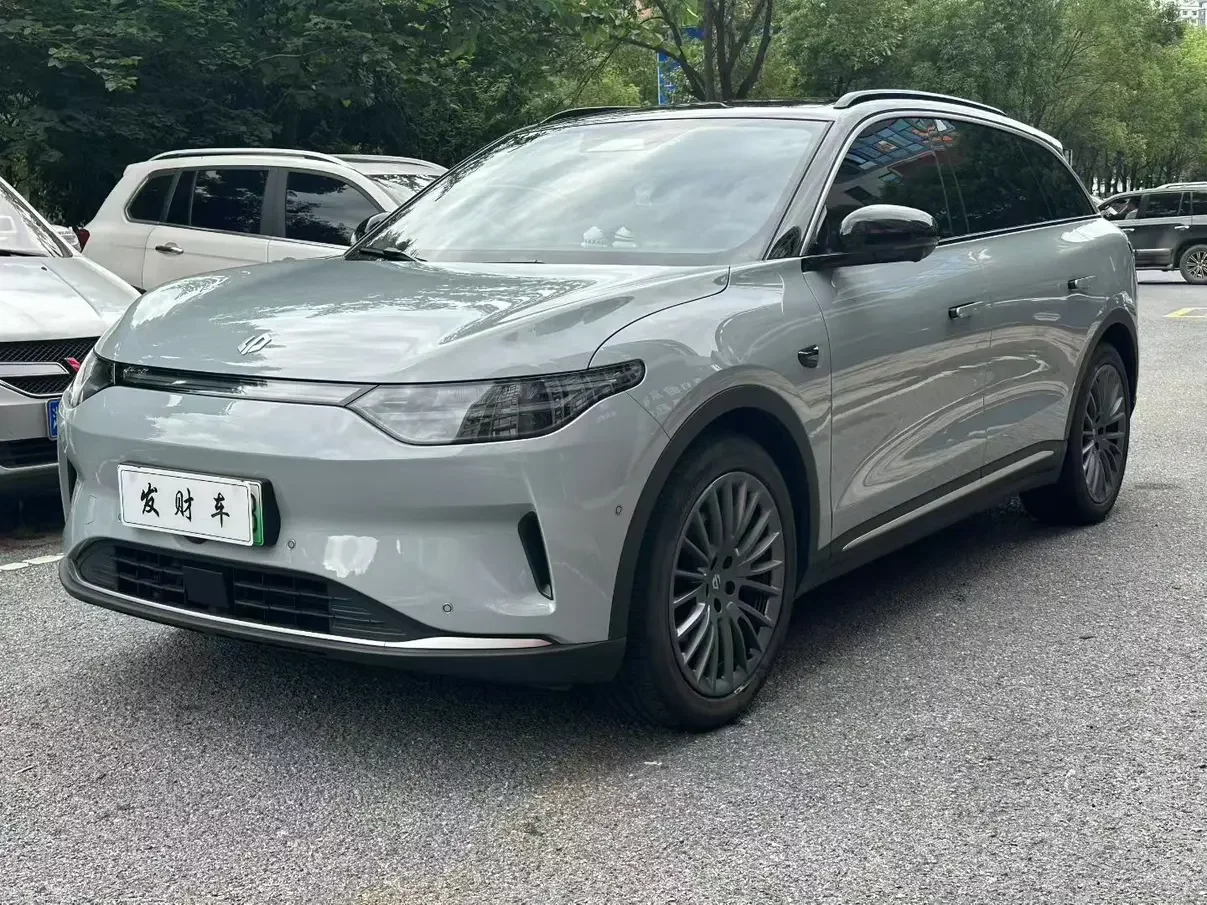 Leapmotor Zero running C11