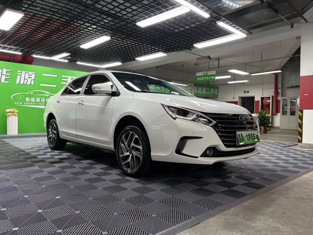 BYD QinEV