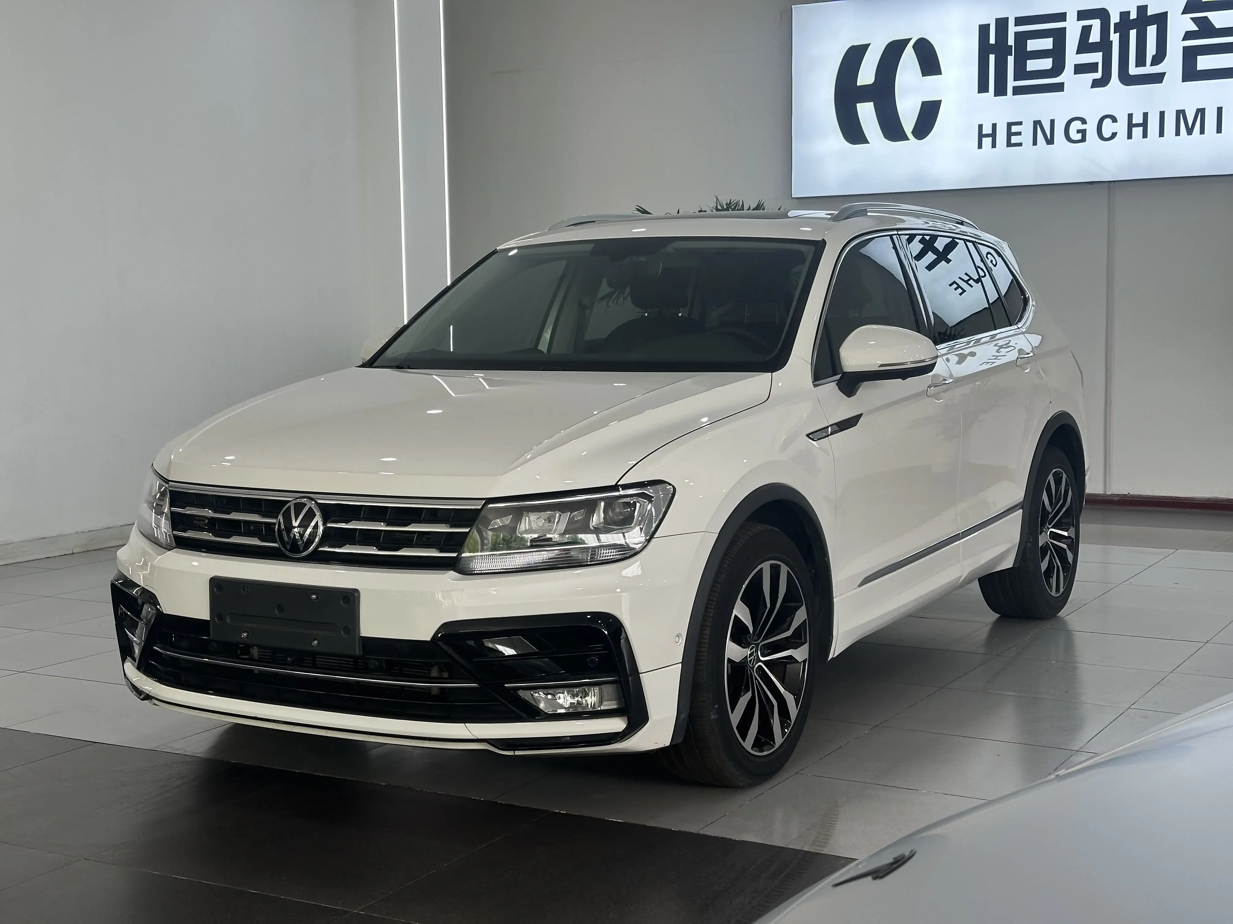 Volkswagen Tiguan L