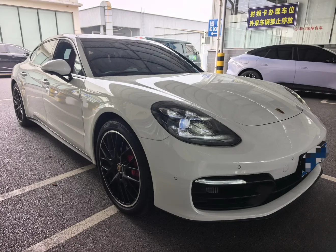 Porsche Panamera