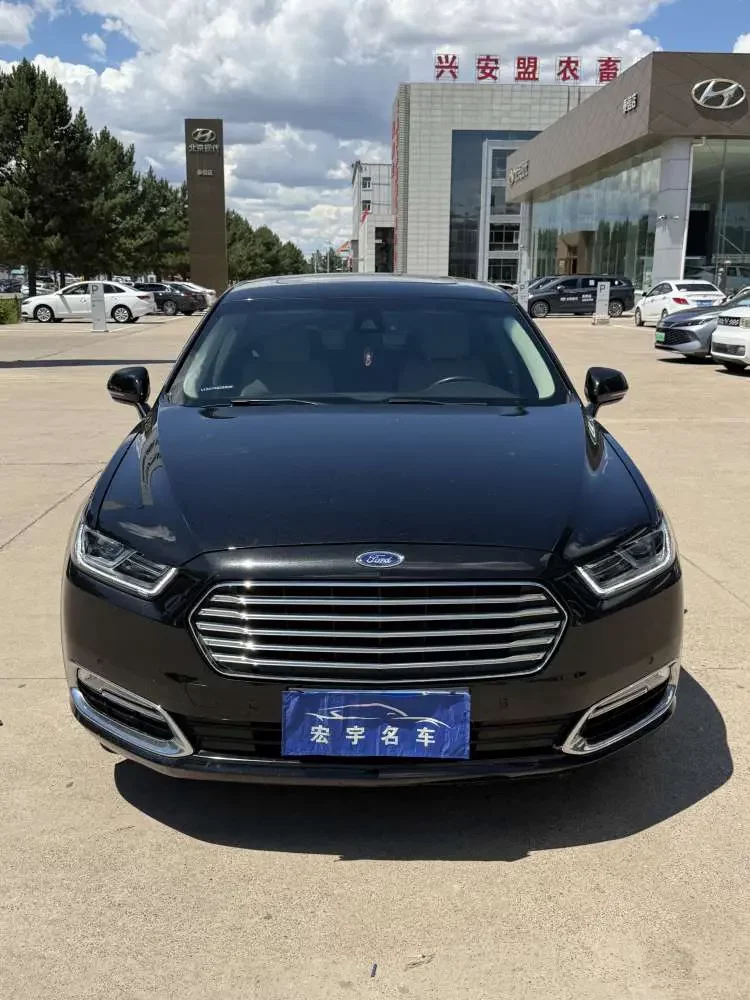Ford Taurus