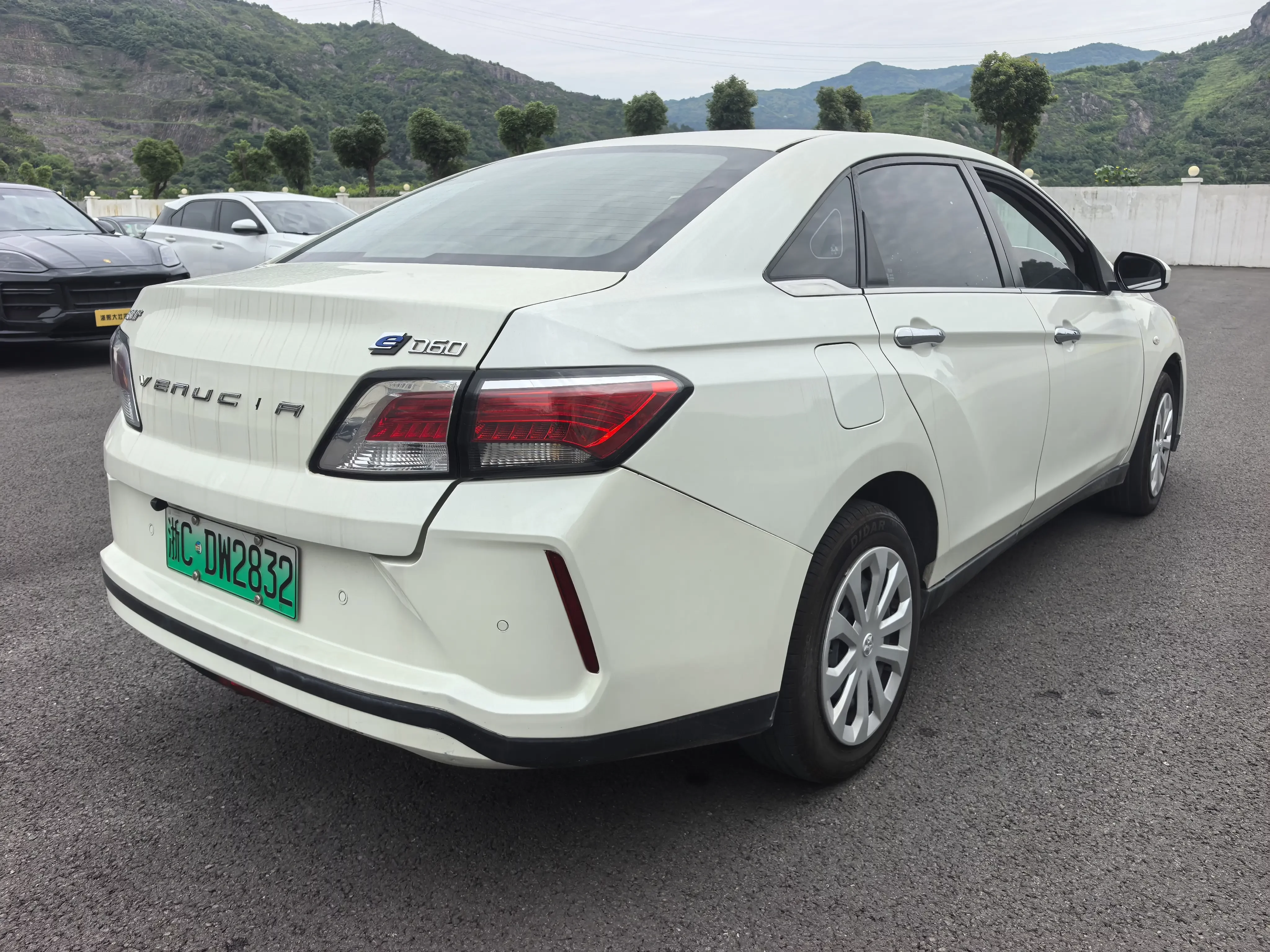 Kai Chen Venucia D60 EV