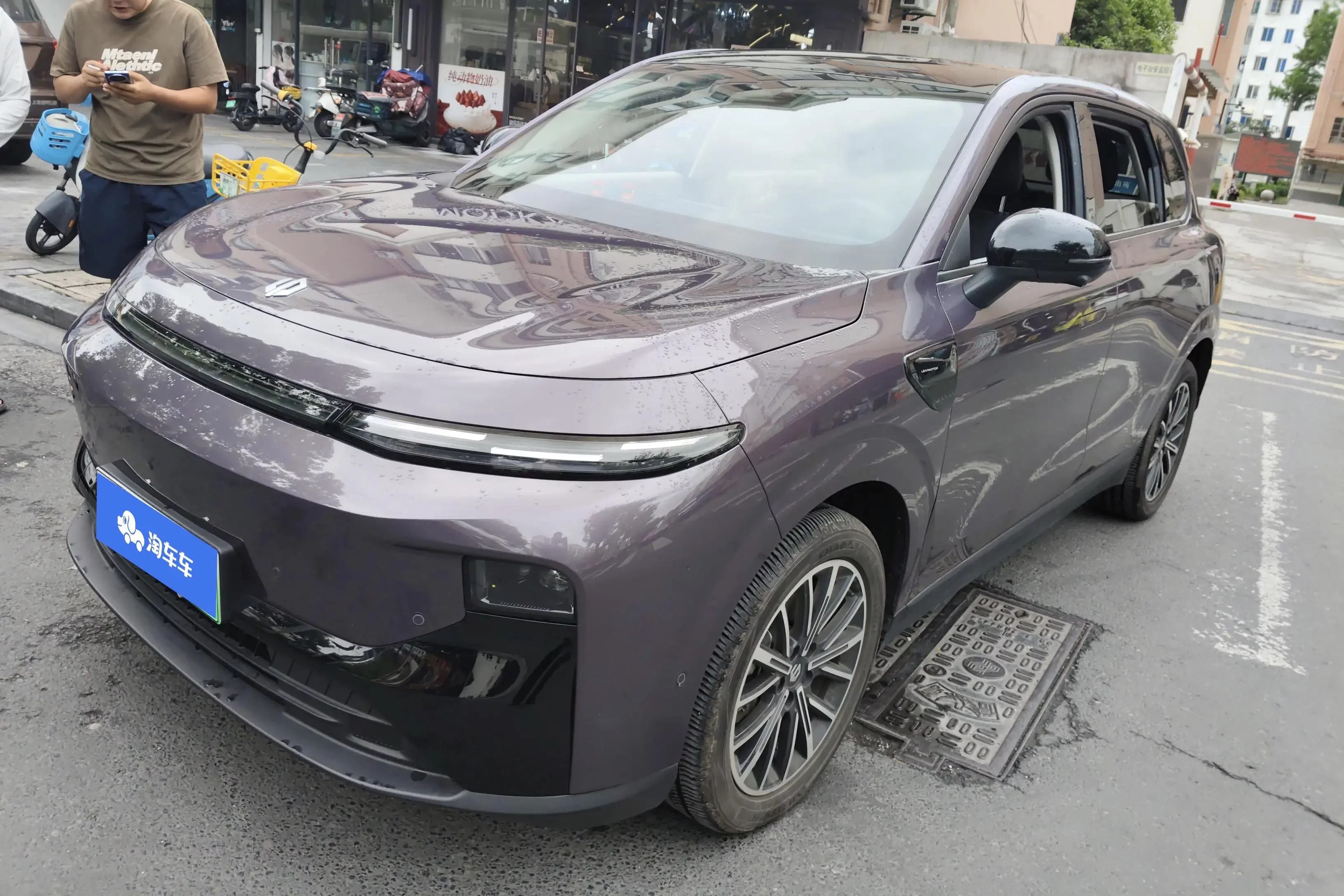 Leapmotor B10