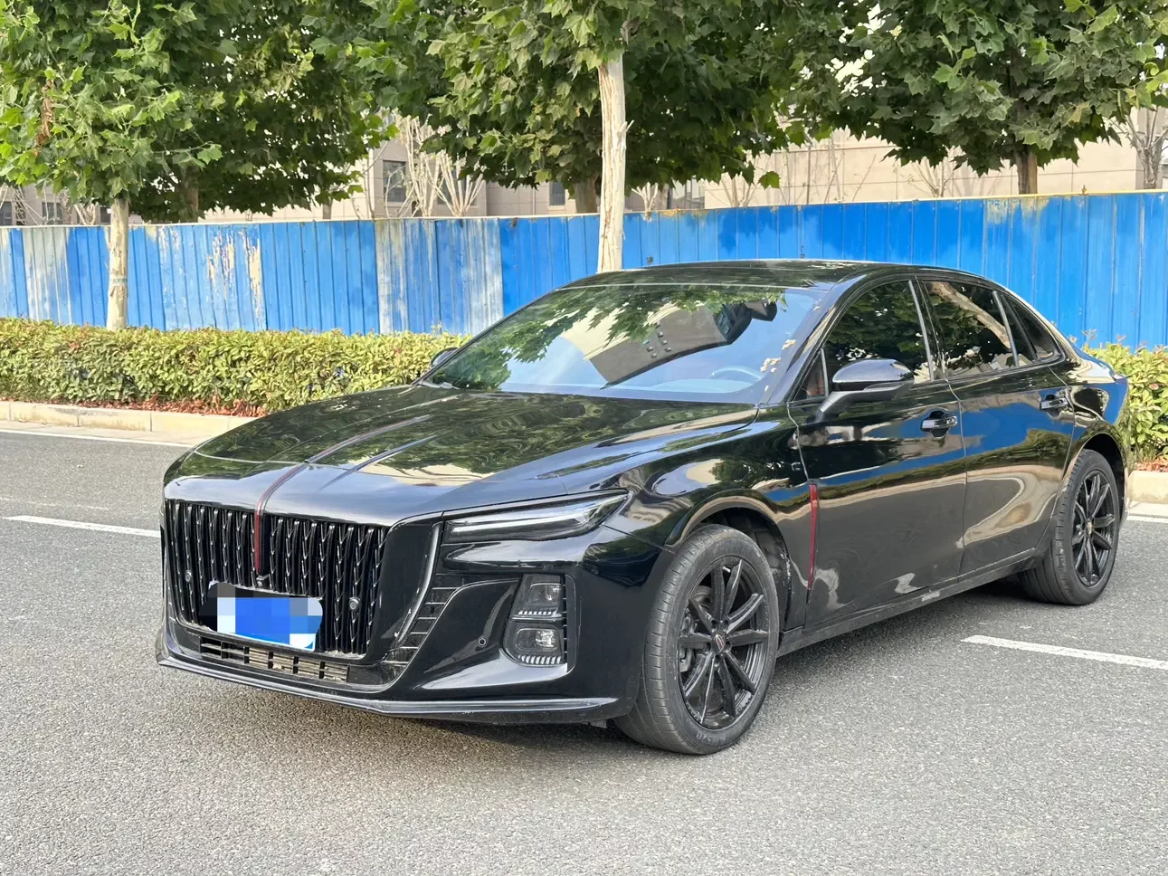 Hongqi H5