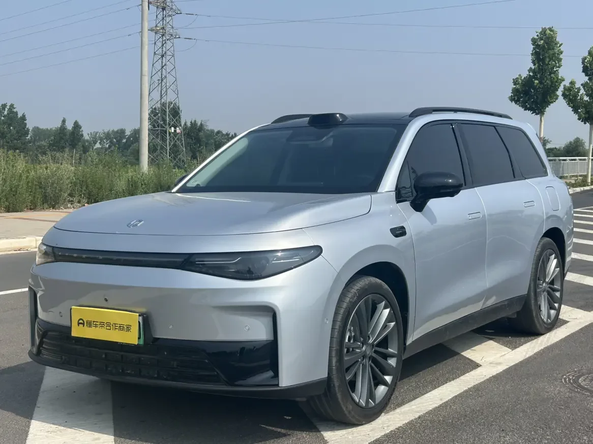 Leapmotor C16