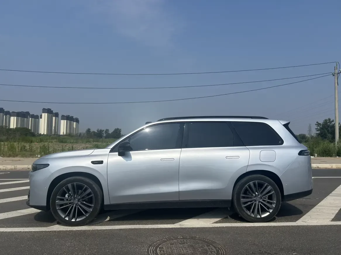 Leapmotor C16