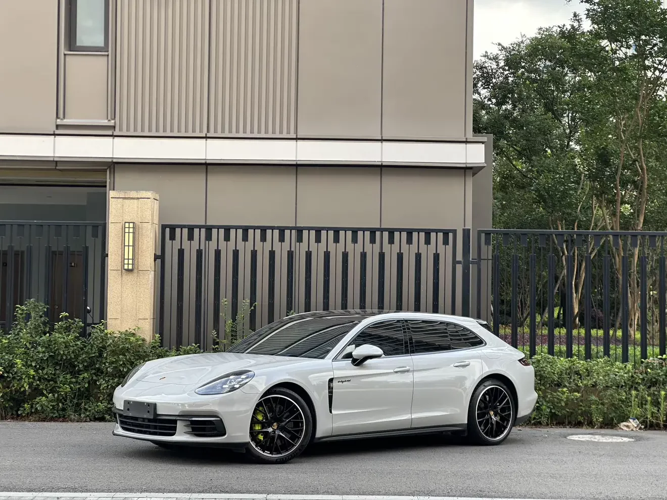 Porsche Panamera E-Hybrid
