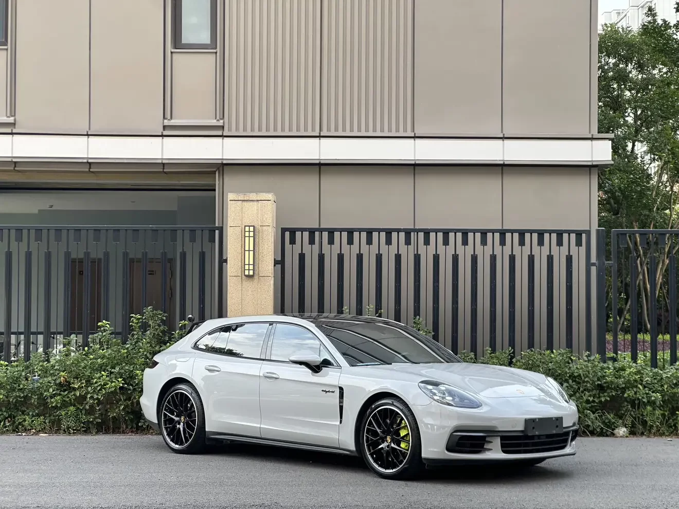 Porsche Panamera E-Hybrid