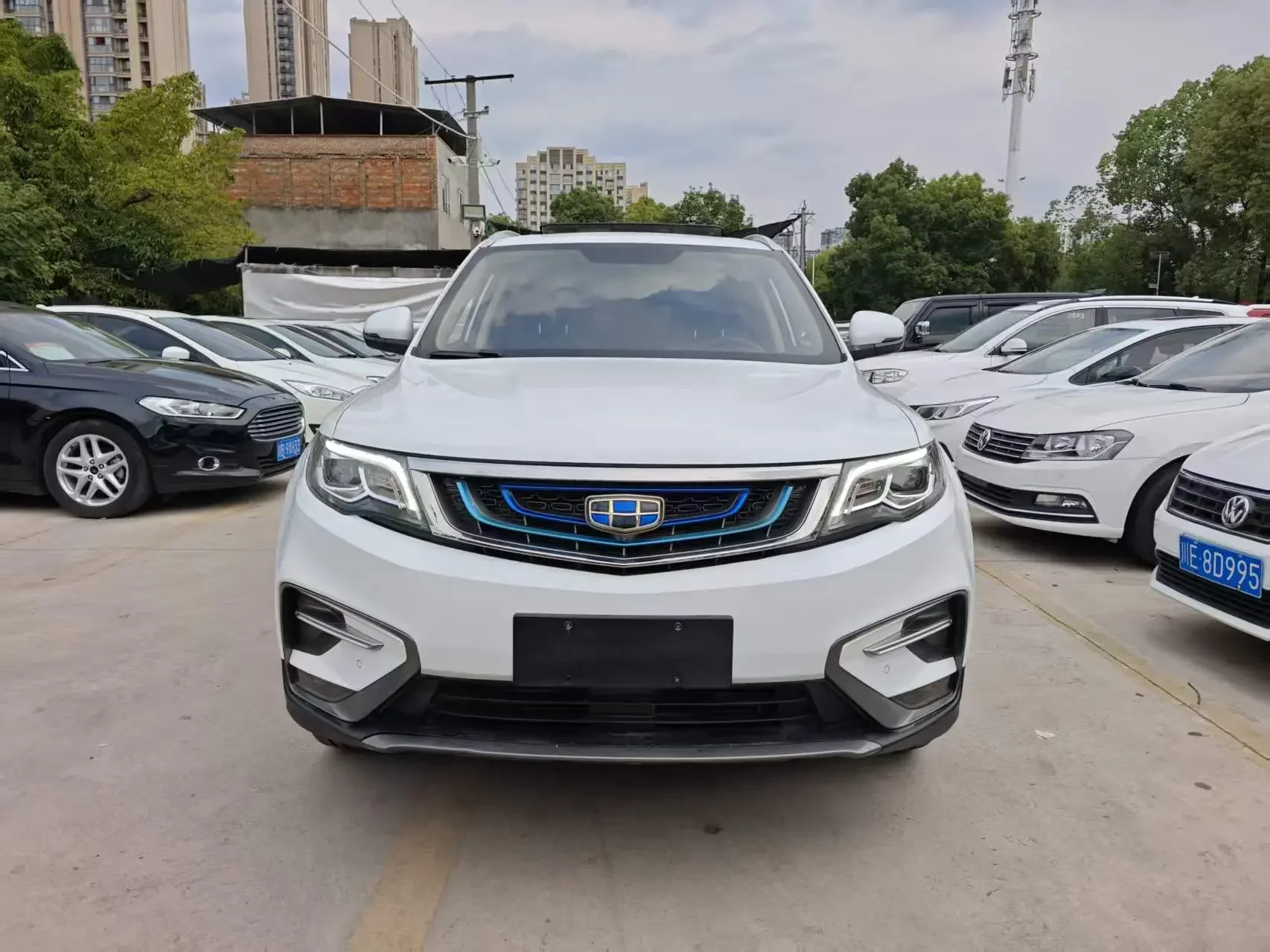 Geely Atlas