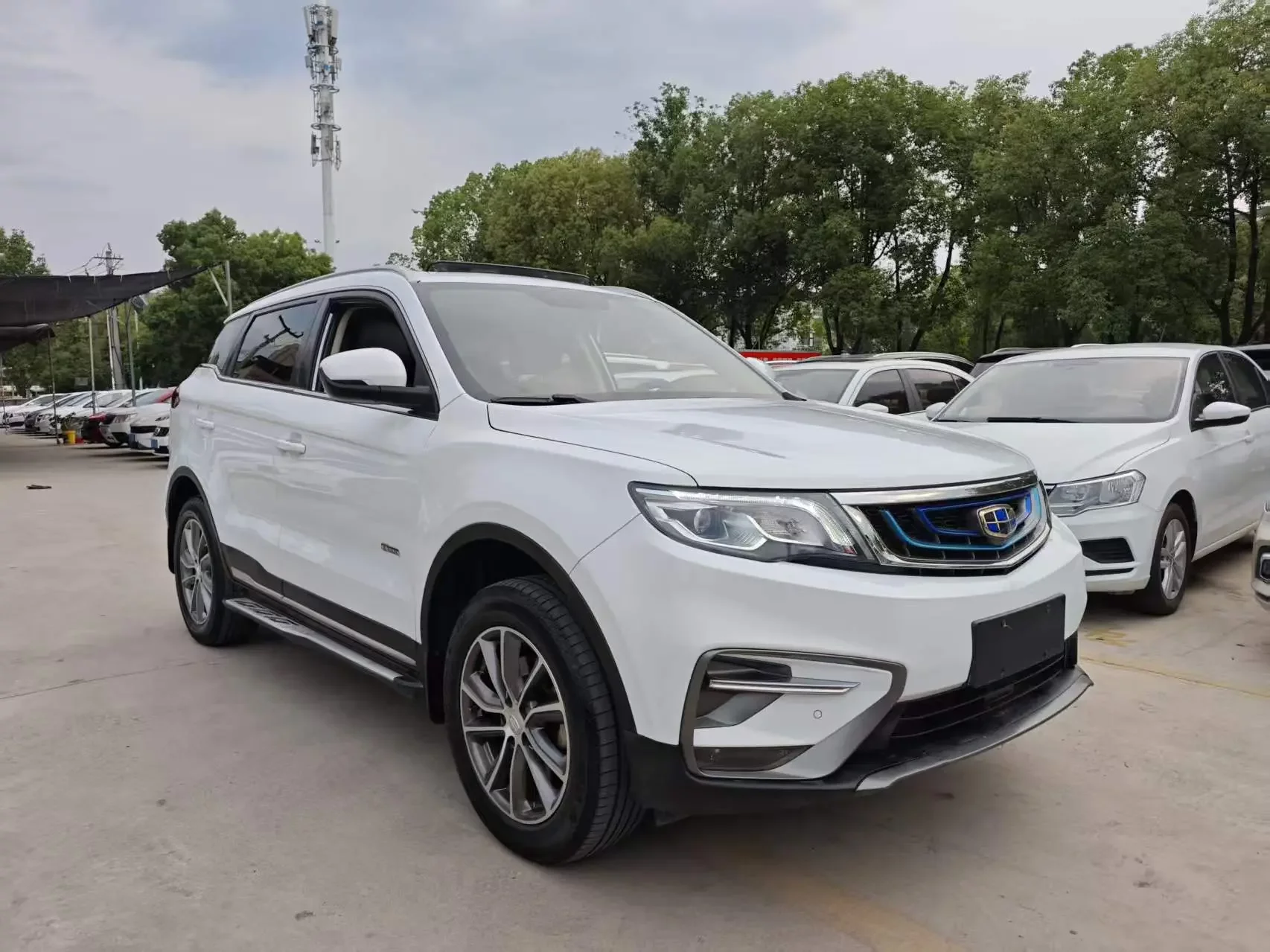 Geely Atlas