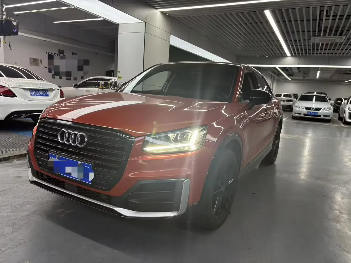 Audi Q2L