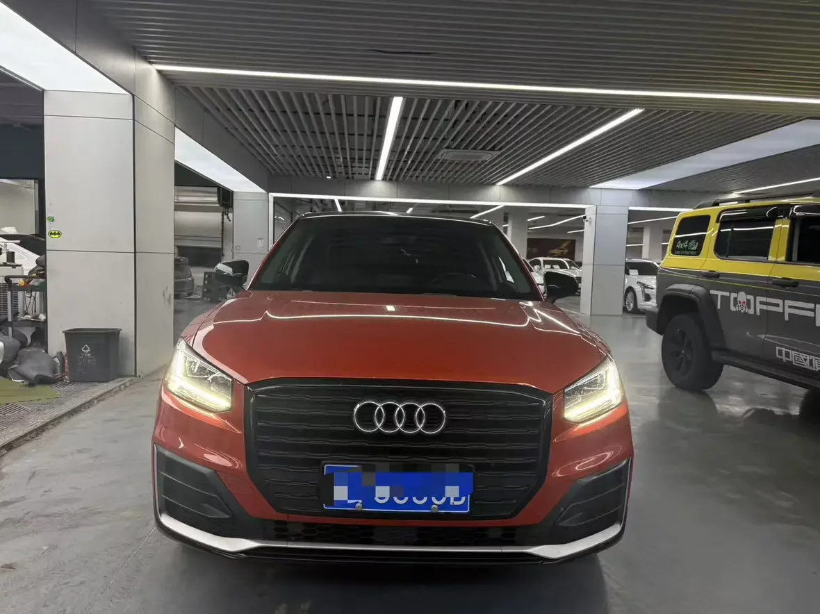 Audi Q2L
