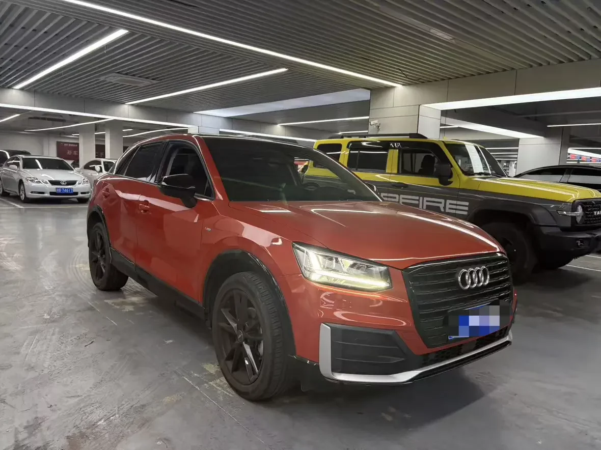 Audi Q2L