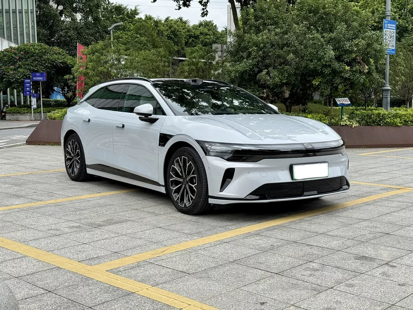 ZEEKR 007GT